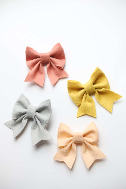 Craftaholics Anonymous®  How to Make Fabric Bows Tutorial