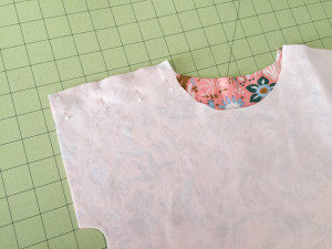 “scrunch top” tutorial and free pattern for birch fabrics