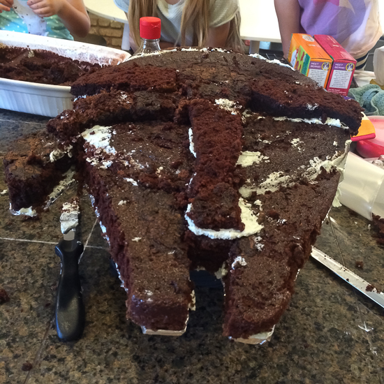 millennium falcon cake pan